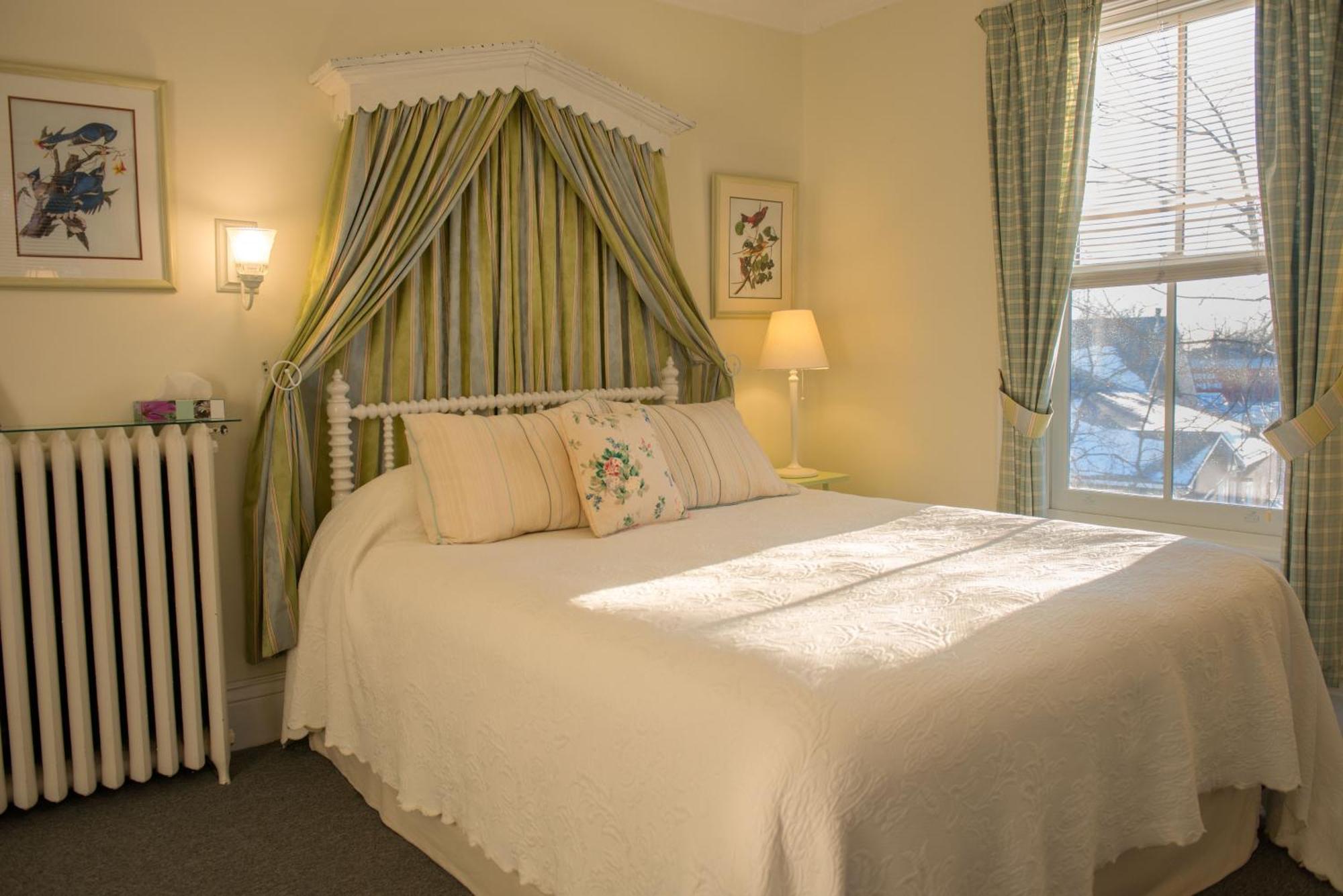 Dunlop Inn Baddeck Inlet Eksteriør bilde