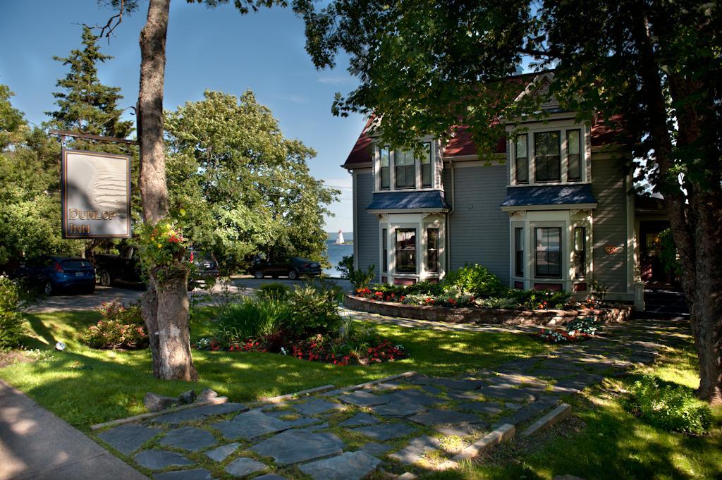 Dunlop Inn Baddeck Inlet Eksteriør bilde
