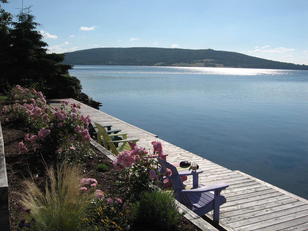Dunlop Inn Baddeck Inlet Eksteriør bilde